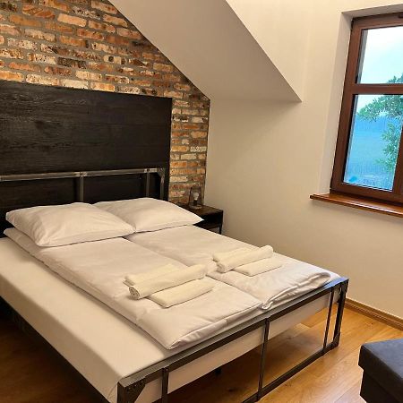 Dwor Gogolewo Nad Warta Bed and Breakfast Ksiaz Wielkopolski Buitenkant foto