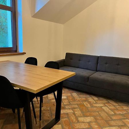 Dwor Gogolewo Nad Warta Bed and Breakfast Ksiaz Wielkopolski Buitenkant foto
