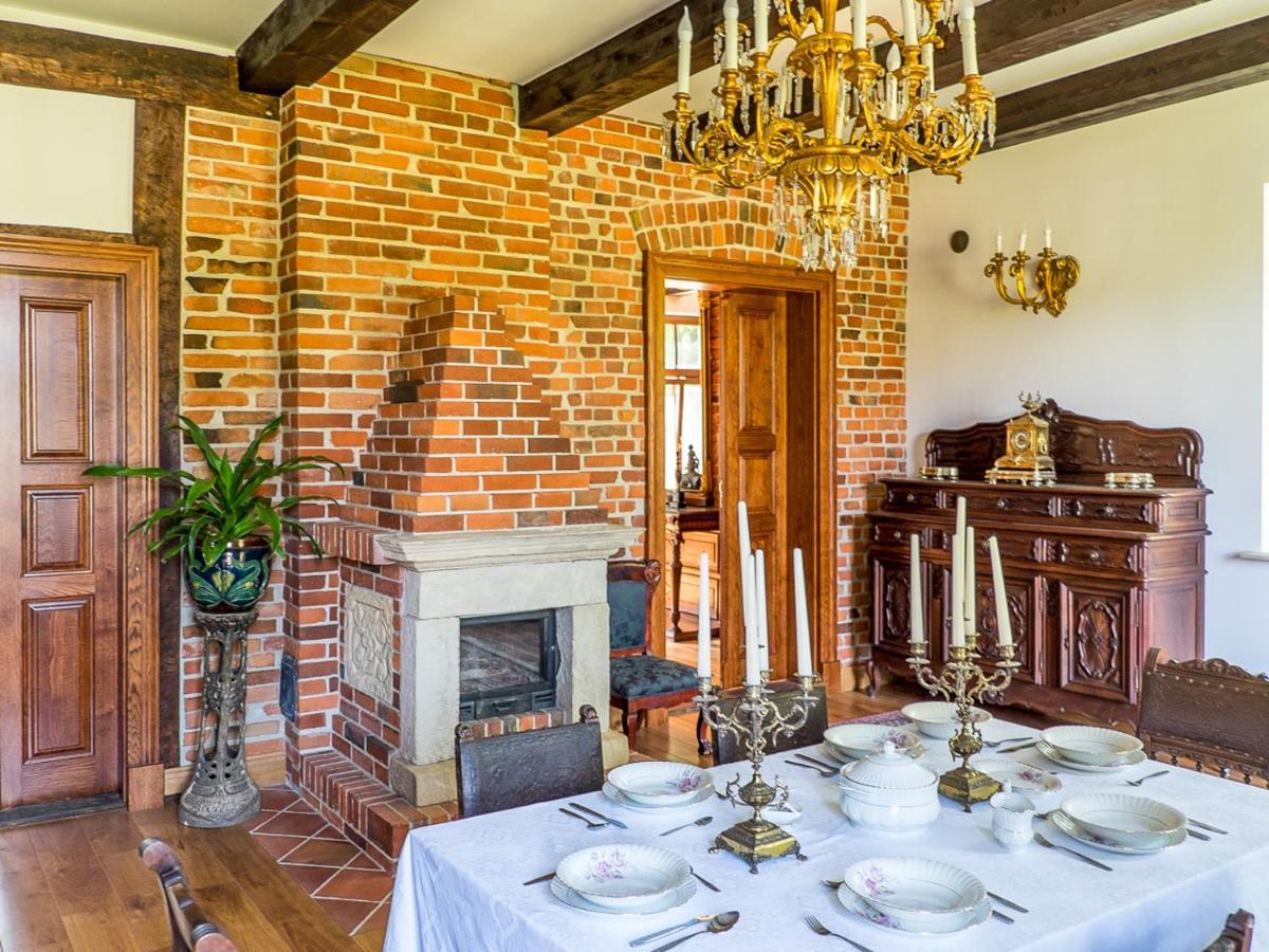 Dwor Gogolewo Nad Warta Bed and Breakfast Ksiaz Wielkopolski Buitenkant foto