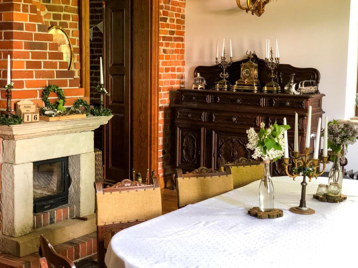 Dwor Gogolewo Nad Warta Bed and Breakfast Ksiaz Wielkopolski Buitenkant foto