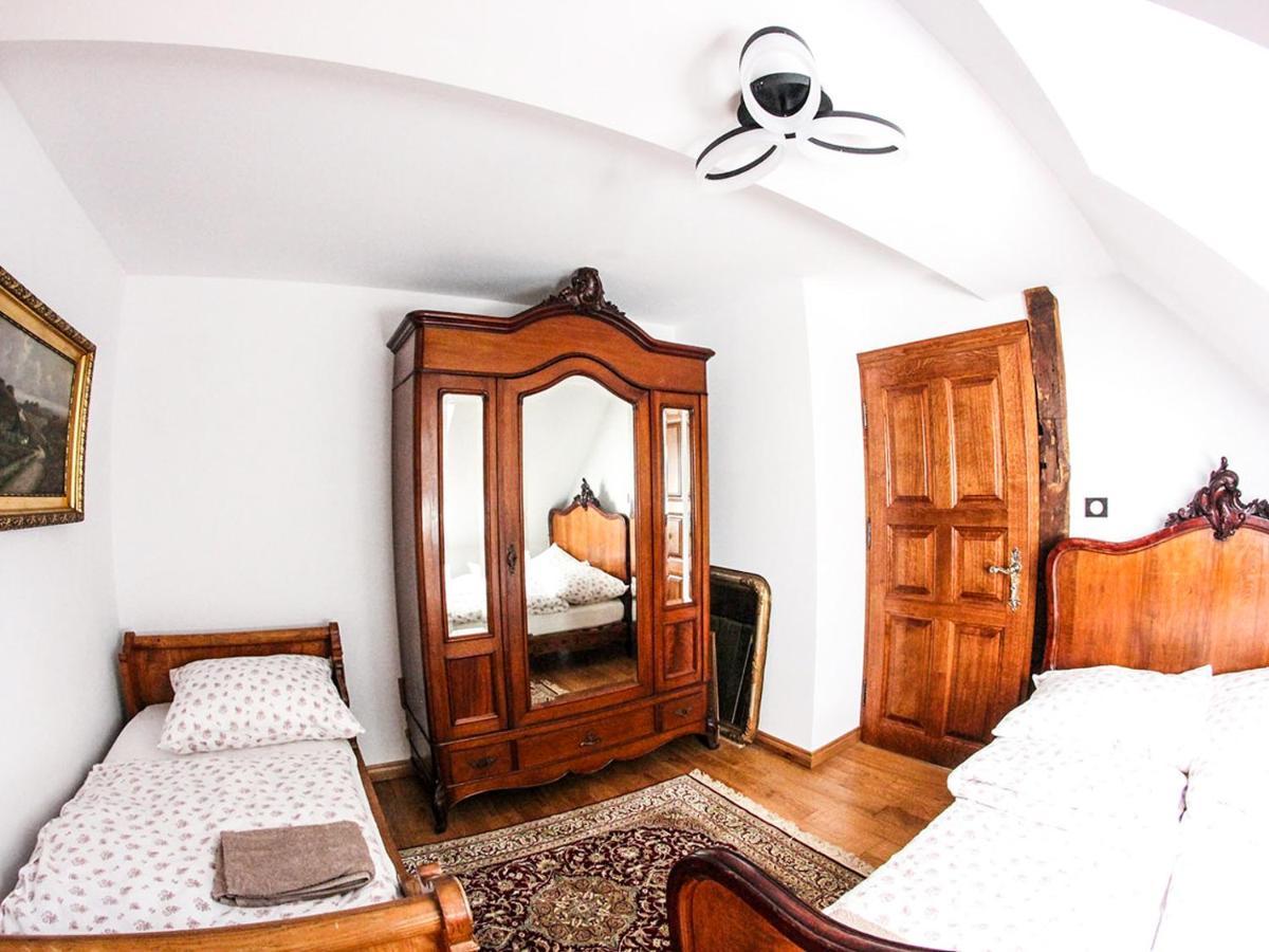 Dwor Gogolewo Nad Warta Bed and Breakfast Ksiaz Wielkopolski Buitenkant foto