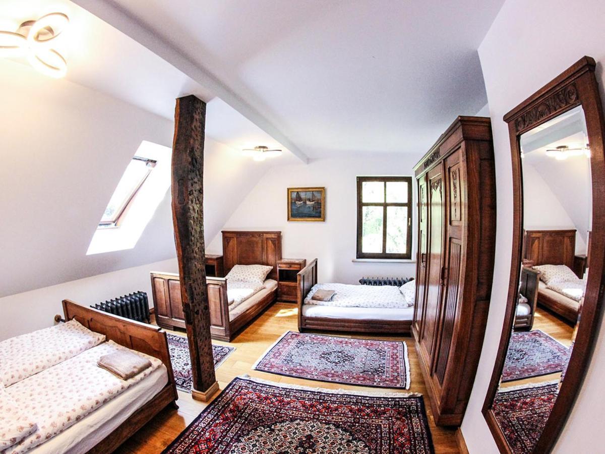 Dwor Gogolewo Nad Warta Bed and Breakfast Ksiaz Wielkopolski Buitenkant foto