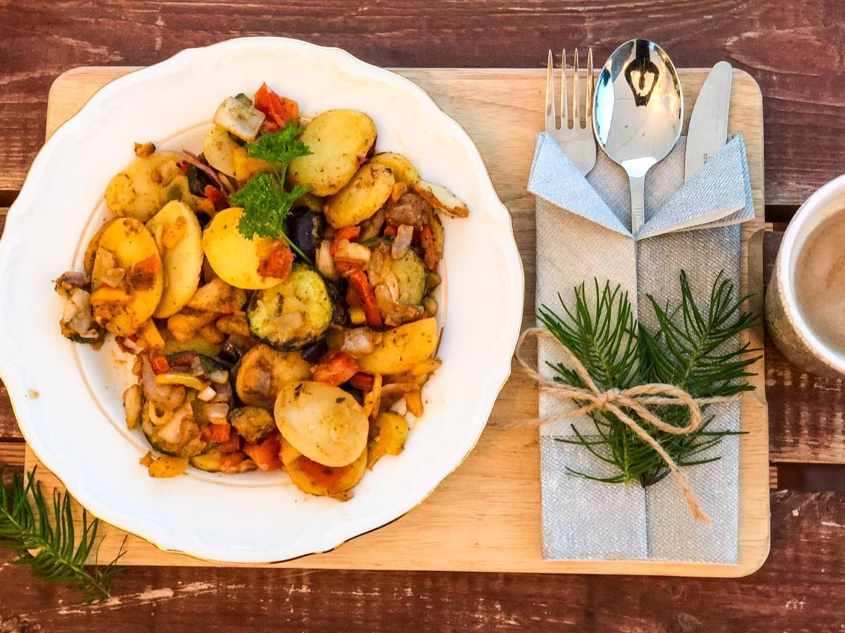 Dwor Gogolewo Nad Warta Bed and Breakfast Ksiaz Wielkopolski Buitenkant foto