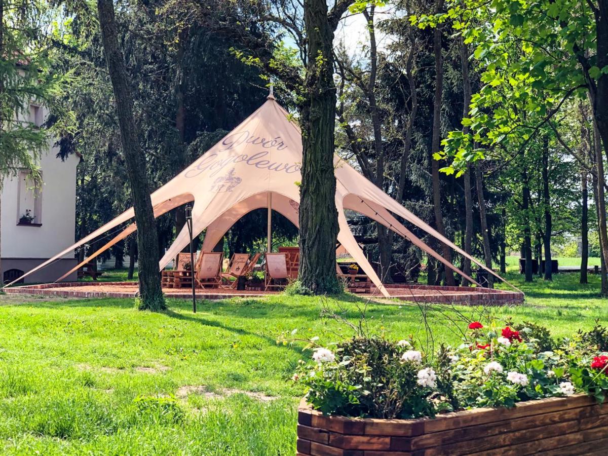 Dwor Gogolewo Nad Warta Bed and Breakfast Ksiaz Wielkopolski Buitenkant foto