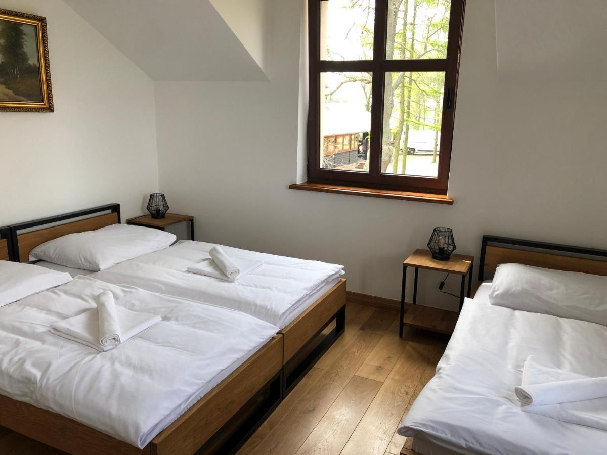 Dwor Gogolewo Nad Warta Bed and Breakfast Ksiaz Wielkopolski Buitenkant foto