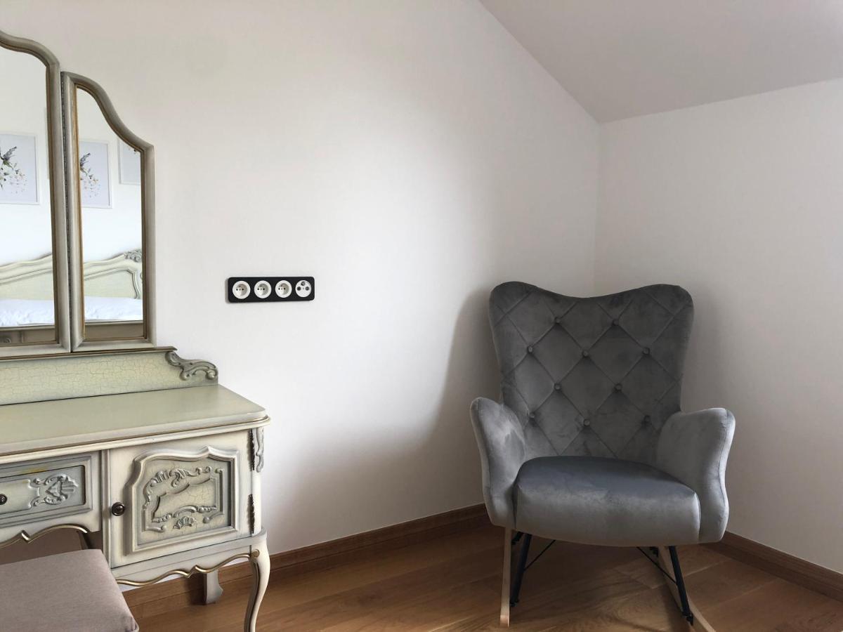 Dwor Gogolewo Nad Warta Bed and Breakfast Ksiaz Wielkopolski Buitenkant foto