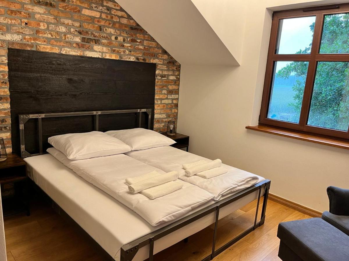 Dwor Gogolewo Nad Warta Bed and Breakfast Ksiaz Wielkopolski Buitenkant foto