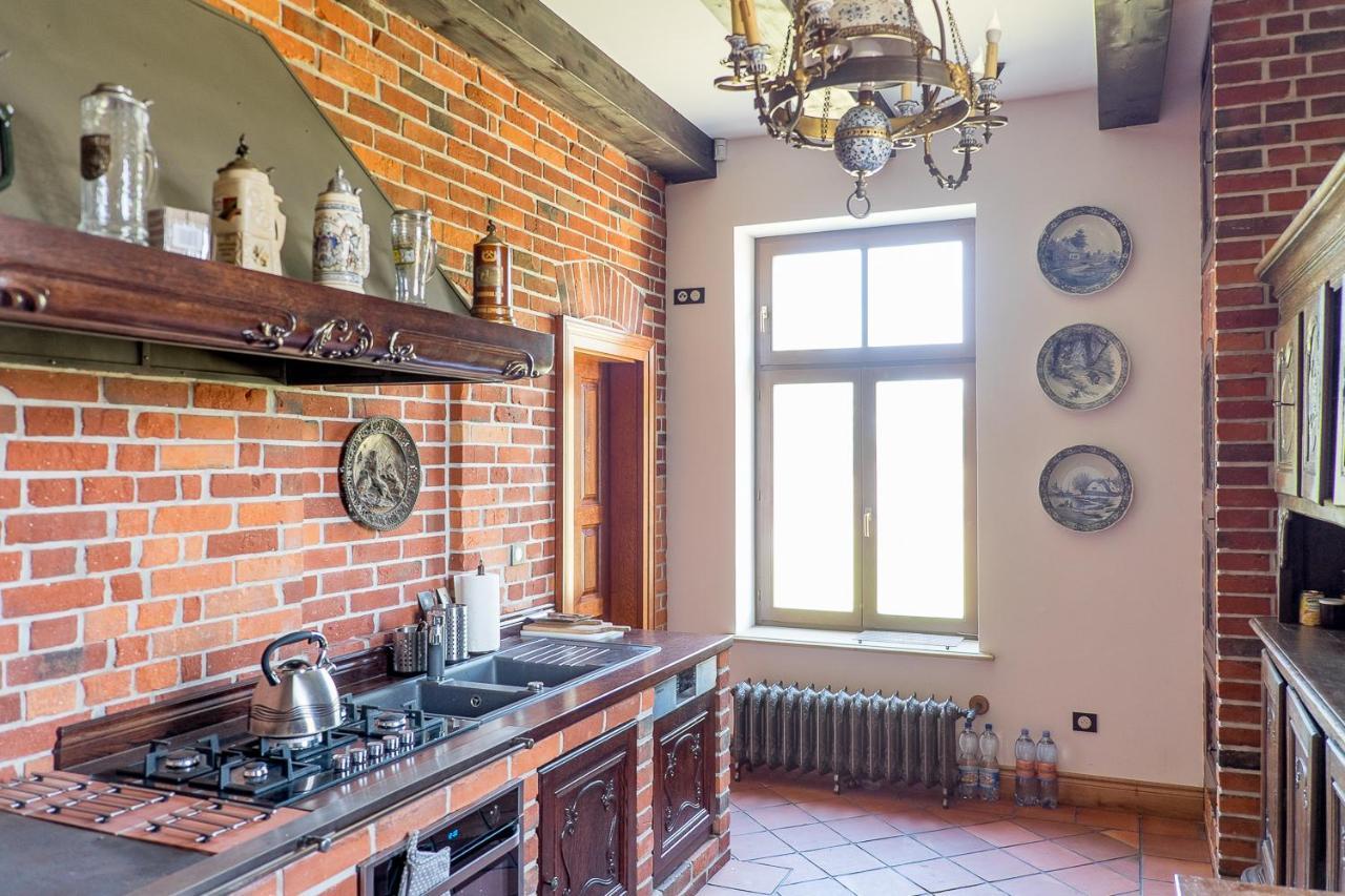 Dwor Gogolewo Nad Warta Bed and Breakfast Ksiaz Wielkopolski Buitenkant foto