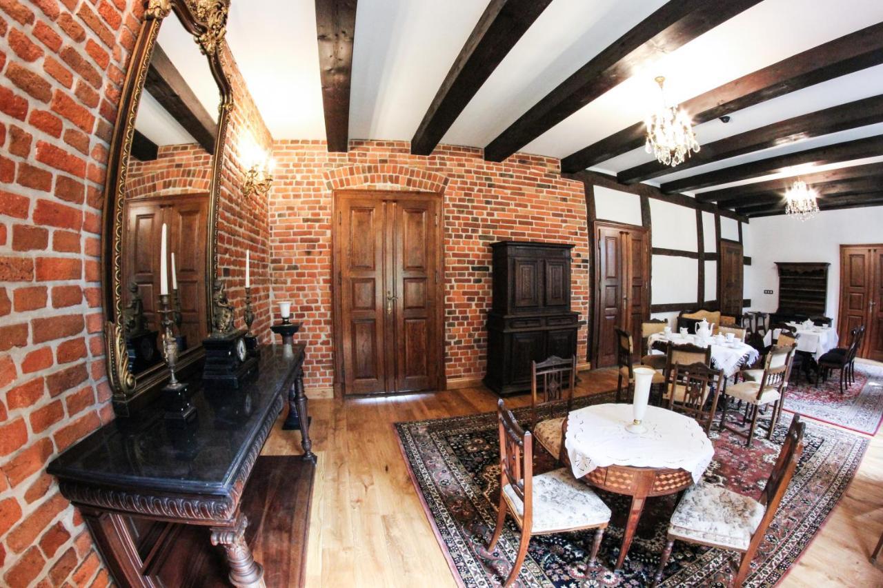 Dwor Gogolewo Nad Warta Bed and Breakfast Ksiaz Wielkopolski Buitenkant foto