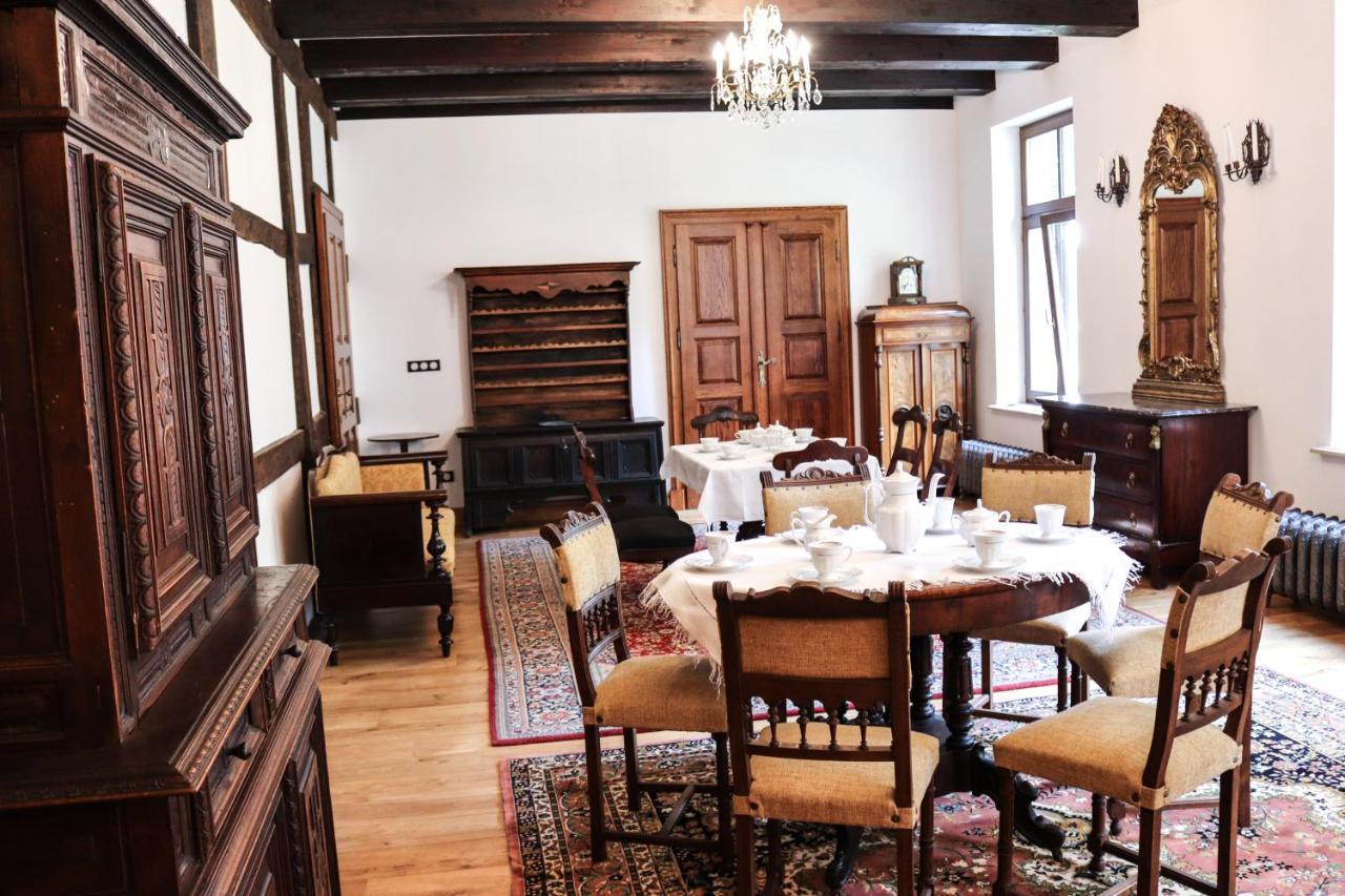 Dwor Gogolewo Nad Warta Bed and Breakfast Ksiaz Wielkopolski Buitenkant foto