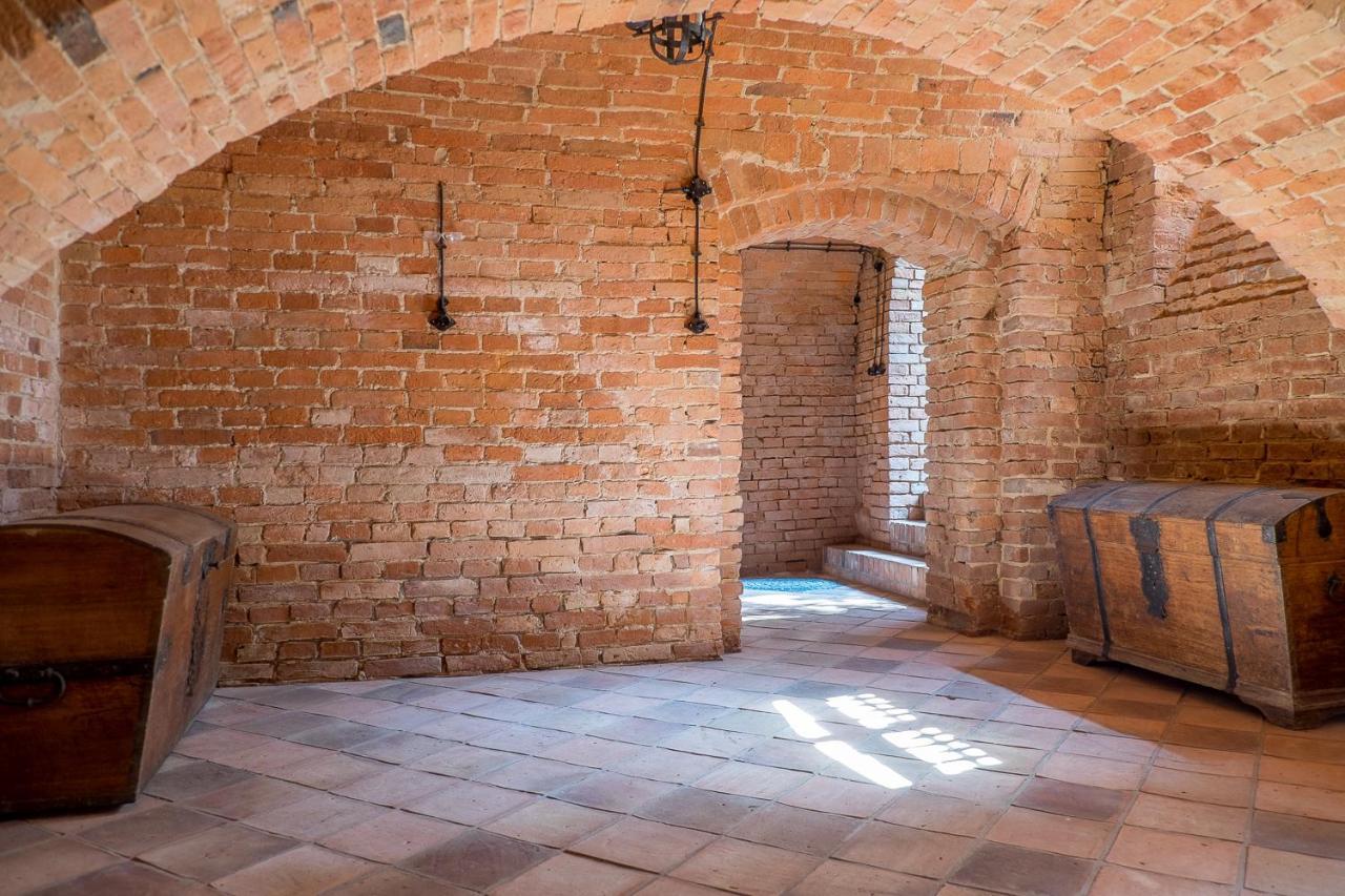 Dwor Gogolewo Nad Warta Bed and Breakfast Ksiaz Wielkopolski Buitenkant foto